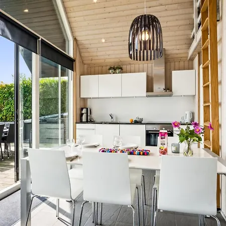 Holiday home Reinhard - 50m From The Sea In Se Jutland By Interhome
